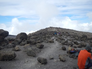 Woman problems + wide rocky plateau = annoying. 